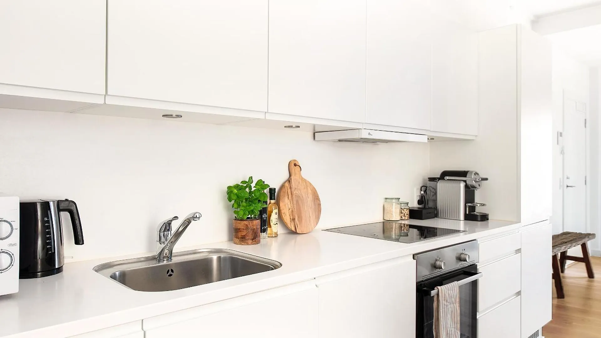 Sanders Leaves - Charming Three-Bedroom Apartment In Downtown Copenhagen